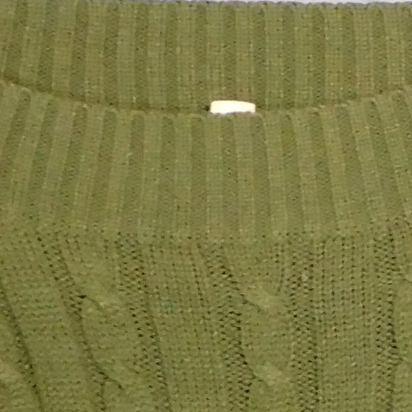Refuge Green Sweater - Picture 4 of 5